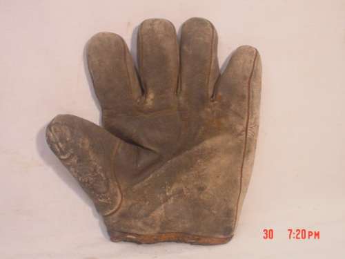 c. 1890's-00's Webless Front